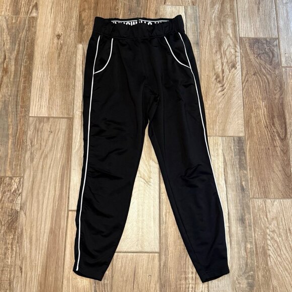 Gymshark Recess Joggers - Picture 2 of 4